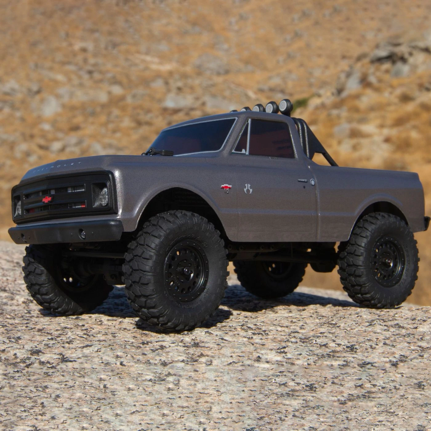 Axial Racing 1/24 SCX24 1967 Chevrolet C10 4WD Truck Brushed RTR, Silver 9 Axial Racing 1/24 SCX24 1967 Chevrolet C10 4WD Truck Brushed RTR, Silver - Image 7
