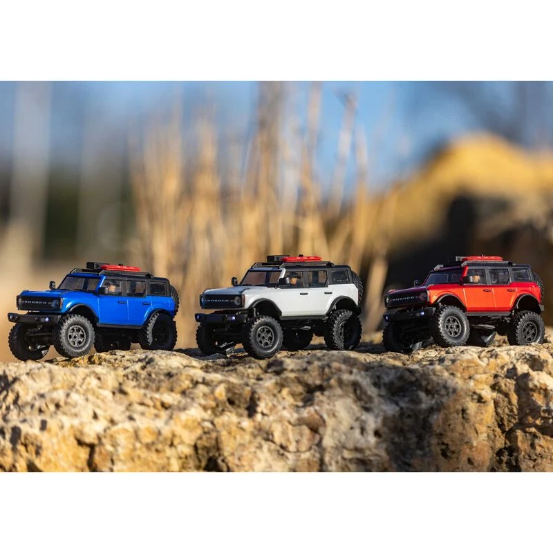 Axial 1/24 SCX24 2021 Ford Bronco 4WD Truck Brushed RTR, Blue 6 Axial 1/24 SCX24 2021 Ford Bronco 4WD Truck Brushed RTR, Blue - Image 4
