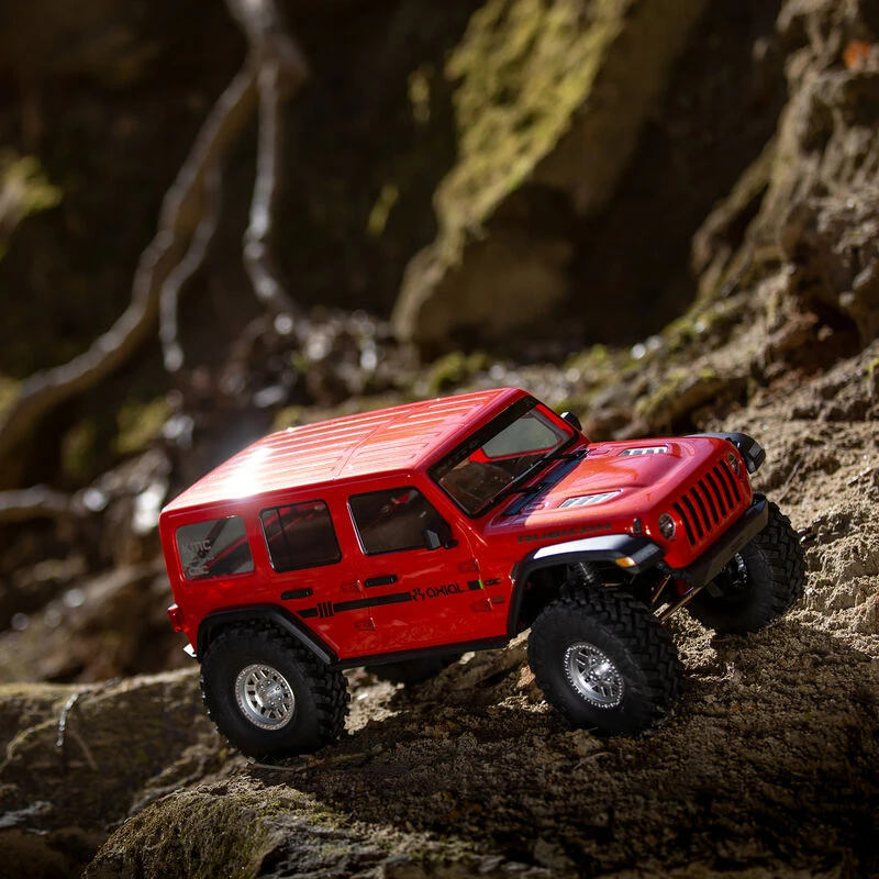 Axial 1/10 SCX10 III Jeep JLU Wrangler With Portals RTR, Orange 6 Axial 1/10 SCX10 III Jeep JLU Wrangler With Portals RTR, Orange - Image 4