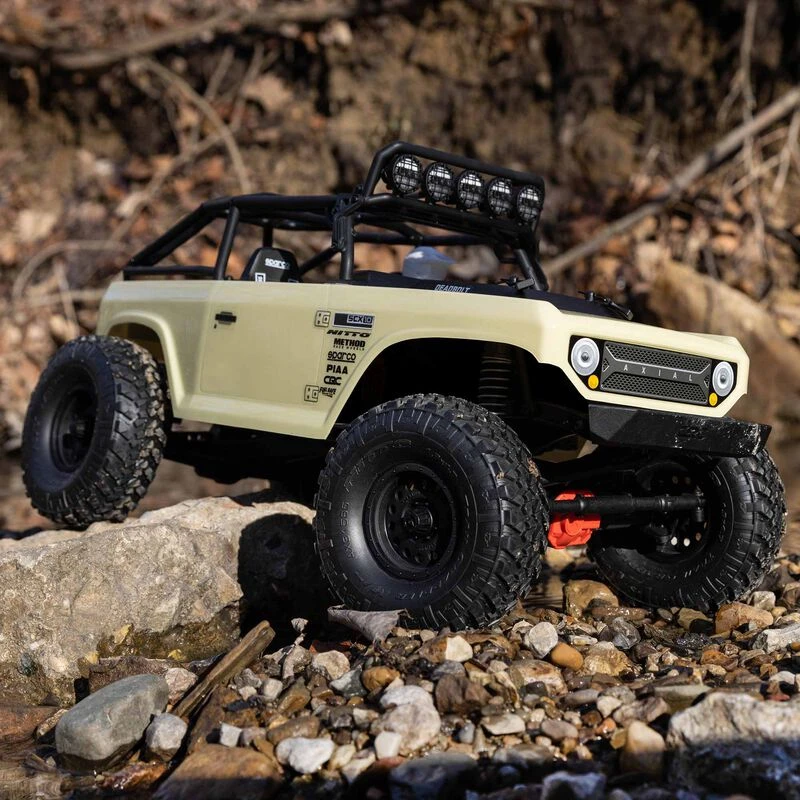 Axial Racing 1/10 SCX10 II Deadbolt 4WD Brushed RTR, Tan 7 Axial Racing 1/10 SCX10 II Deadbolt 4WD Brushed RTR, Tan - Image 5