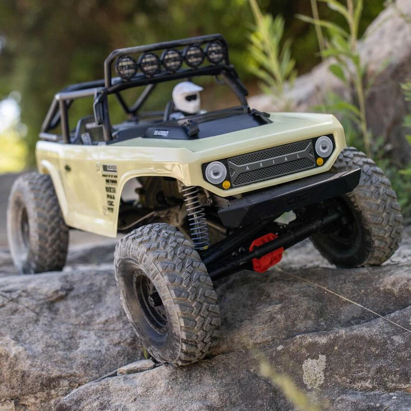Axial Racing 1/10 SCX10 II Deadbolt 4WD Brushed RTR, Tan 8 Axial Racing 1/10 SCX10 II Deadbolt 4WD Brushed RTR, Tan - Image 6